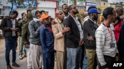 Voters queue to cast their votes during the 2024 Somaliland presidential election in Hargeisa, Nov. 13, 2024.
