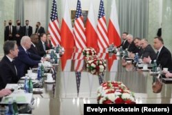 Susret američkih i poljskih delegacija u Varšavi.