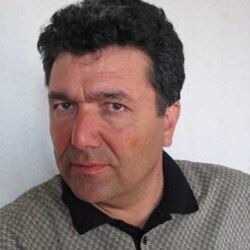 Ak Velsapar 27 yildan beri vatanida emas, lekin Turkmaniston hukumati uni hamon dushman deb hisoblaydi