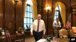 资料照片：密苏里州州长帕森出席记者会。(2019年5月14日）