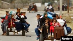 Palestinci koji bježe sa sjevera Gaze sele se prema jugu, u središnji pojas Gaze