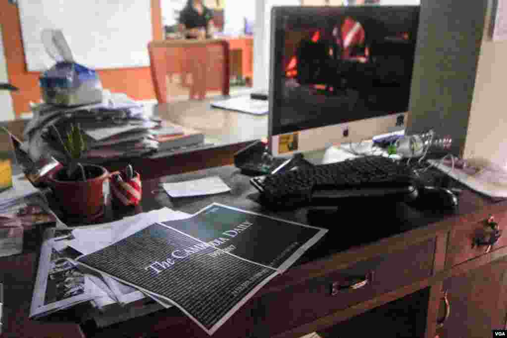 កាសែត​ជា​ភាសាអង់គ្លេស ​The Cambodia Daily បាន​សម្រេច​បិទទ្វារ​ចាប់ពី​ចន្ទ​ ទី៤​ ខែកញ្ញា​នេះ​តទៅ​ បន្ទាប់​ពី​ប្រតិបត្តិការ​បោះពុម្ភផ្សាយ​នៅ​កម្ពុជា​អស់រយៈពេល​ ២៤ឆ្នាំ​និង​១៥ថ្ងៃ​ តាំងពី​ឆ្នាំ១៩៩៣​មក​ រាជធានីភ្នំពេញ​ ថ្ងៃទី៤​ ខែកញ្ញា​ ឆ្នាំ​២០១៧។&nbsp; (ខាន់ សុគុំមនោ/VOA)