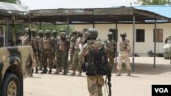 The Nigerian government has deployed thousands of soldiers to fight Boko Haram in the north after emergency rule was declared in three states on May 14. Picture taken in Borno State, June 6, 2013. (Heather Murdock/VOA)