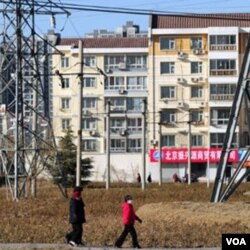 Pembangunan perumahan baru di Beijing dan kota-kota lain di Tiongkok melonjak pesat akibat dilonggarkannya pinjaman kredit perumahan oleh pemerintah Tiongkok.