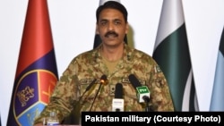 Major General Asif Ghafoor addresses a press conference on July 16, 2017. Military's media wing ISPR has released the photo to news organizations, including VOA. 