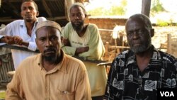 Mombasa Republican Council supporters in Likoni, Mombasa, Kenya, February 21, 2013. (VOA/J. Craig)