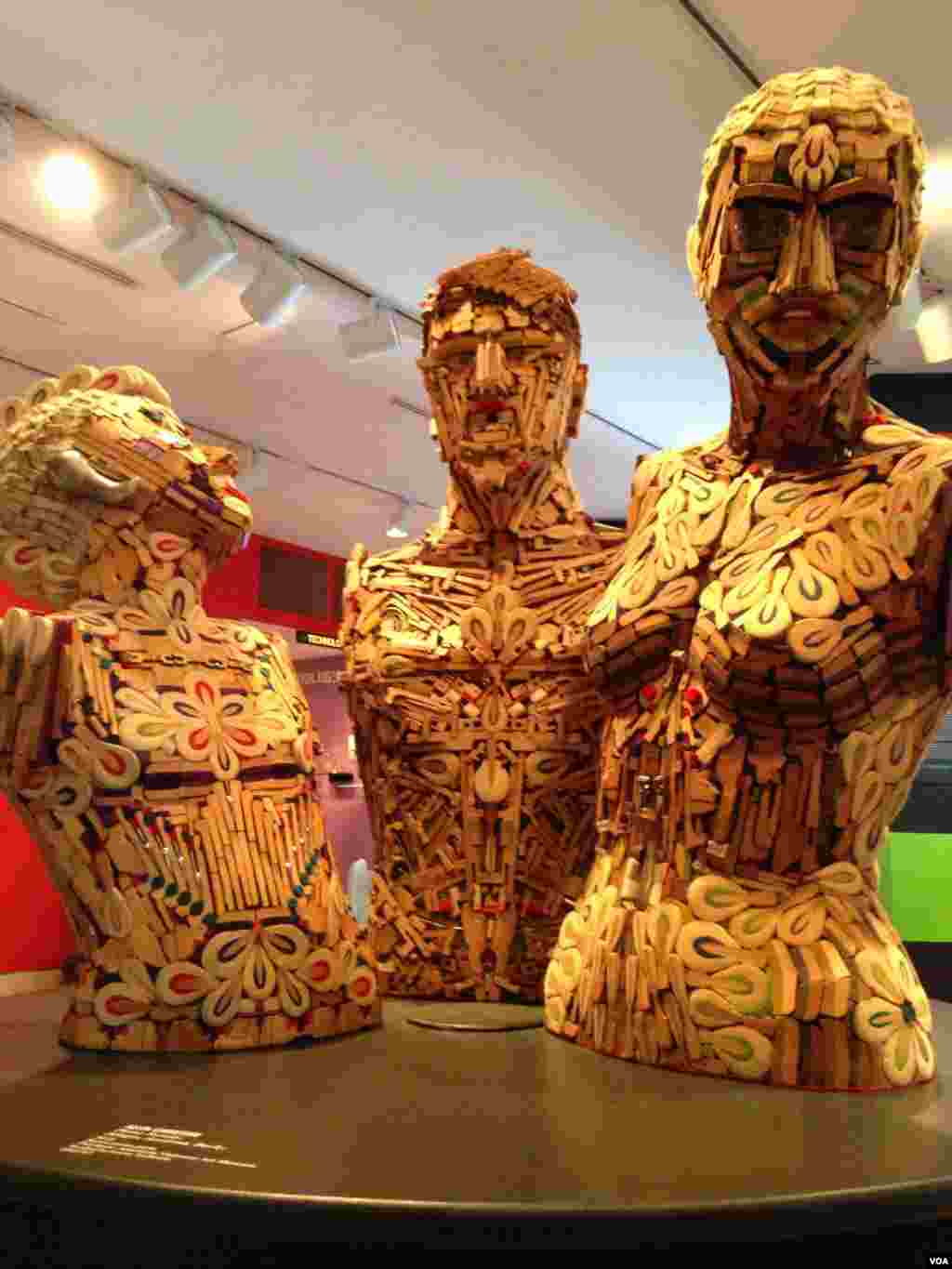 "Piano Family" by Allen Christian at the "Human, Soul and Machine: The Coming Singularity" exhibit at the American Visionary Art Museum in Baltimore, Maryland. (Julie Taboh/VOA)