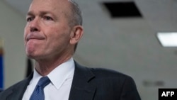 დეივ კალჰონი, კომპანია "ბოინგის" უფროსი აღმასრულებელი ოფიცერი 