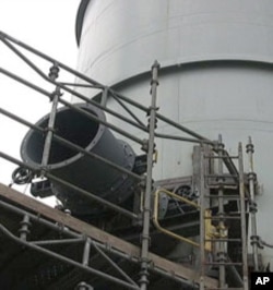 The first segment of the 3 meter wide pipe that will pull CO2-rich air from Dynegy's smokestack and deliver it 2.5 kilometers away to Calera's plant