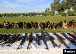 2019-yilning noyabr oyida Afg'onistonning Nangarhor viloyatining Jalolobod shahrida qo'lga tushgan jangarilar, "Islomiy davlat" a'zolari