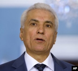 Hamroxon Zarifiy - 2006 yildan beri Tojikiston tashqi ishlar vaziri. 2002-2006 yillarda AQShda elchilik qilgan, shuningdek, BMT va boshqa xalqaro tashkilotlarda Tojikiston vakili bo'lgan.