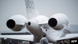 Un avion biréacteur Bombardier Global 6000 comme celui de la famille d'hommes d'affaires Gupta, au cœur des scandales de corruption impliquant l'ancien président sud-africain Jacob Zuma, lors d'une exhibition a Shanghai, Chine, 11 avril 2017.