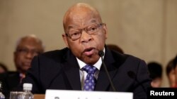 រូបឯកសារ៖ លោក John Robert Lewis ដែល​ជា​ជ័យលាភី​ទាមទារ​សិទ្ធិស៊ីវិល​សម្រាប់​ពលរដ្ឋ​អាមេរិកាំង​ដើម​កំណើត​អាហ្វ្រិក ទទួល​មរណភាព​ក្នុង​វ័យ ៨០ ឆ្នាំ ដោយសារ​រោគគាពាធ។ 