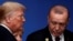 ABD Başkanı Donald Trump- Cumhurbaşkanı Recep Tayyip Erdoğan 4 Aralık 2019'da İngiltere'nin Watford kentinde düzenlenen NATO liderler zirvesinde. (ARŞİV)