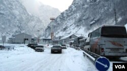 საქართველო-რუსეთის საზღვარზე, საკონტროლო გამშვები პუნქტი 'ზემო ლარსი"