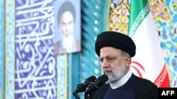 Presiden Iran Ebrahim Raisi saat berpidato di kota Minab, Iran selatan, 2 Februari 2024. (Foto; Kantor Kepresidenan Iran / AFP)