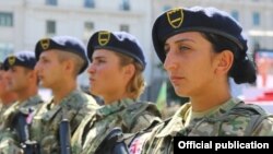 26 მაისს სამხედრო ფიცი 463 რეკრუტმა და წვევამდელმა დადო