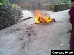 洛桑洛增点火自焚后的情况(印度格尔登寺提供)