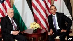 Tổng thống Mỹ Barack Obama và Tổng thống Palestine Mahmoud Abbas trong một cuộc họp ở New York (hình năm 2011)