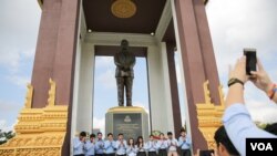 កម្រង​រូបភាព៖ កម្ពុជា​ប្រារព្ធ​ខួប​លើក​ទី​៦៣​ឆ្នាំ​នៃ​ទិវា​​ឯករាជ្យ​ជាតិ