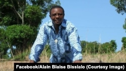 Le père Alain Blaise Bissialo, prêtre catholique et président du comité de paix, a été agressé au couteau à Bangassou, Centrafrique, sur une photo du 6 août 2016. (Facebook/Alain Blaise Bissialo)