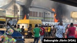 An Kona Ofishin Yan Sanda a Legas.