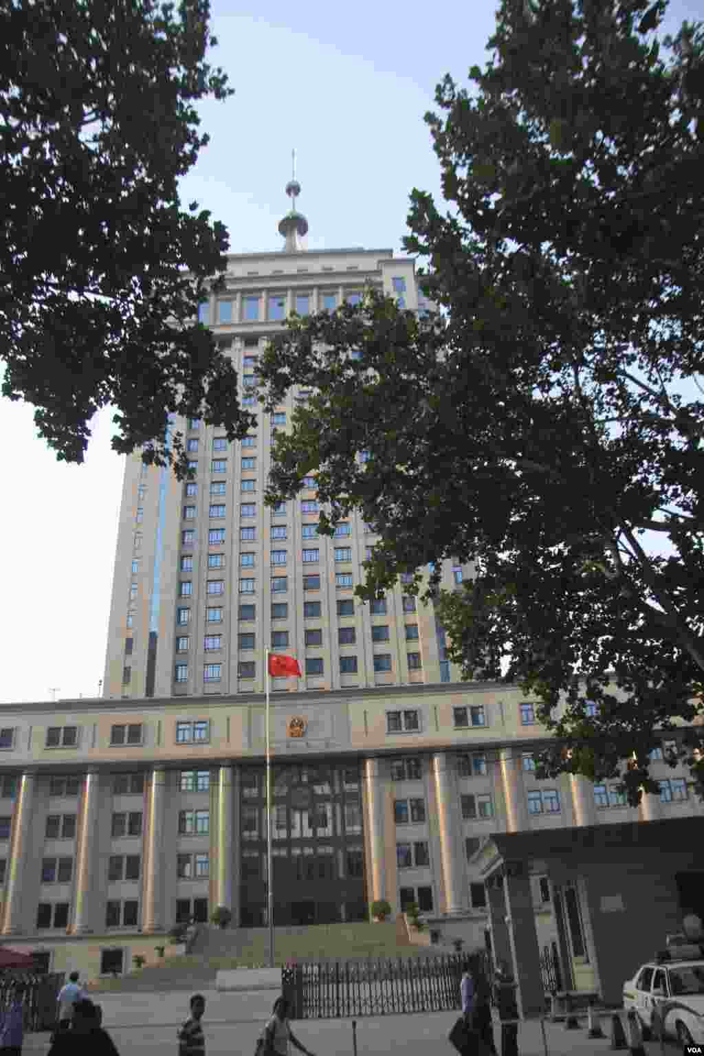 济南中级人民法院薄熙来将在此被审