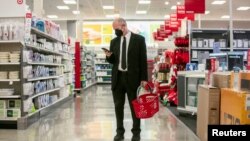 Распродажи в одном из супермаркетов Чикаго в "черную пятницу". 