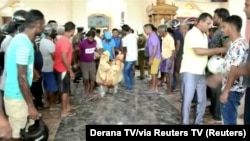 Prvih šest eksplozija prijavljeno je u kratkom periodu u momentu kada su počinjale crkvene službe.