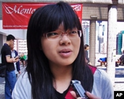 本科生李嘉欣认为徐立之校长“和蔼可亲，形象正面”