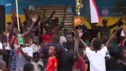 Les Soudanais expriment leur joie !