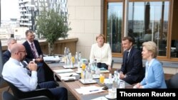 유럽연합(EU) 정상들이 19일 벨기에 브뤼셀에서 EU 예산안에 대해 논의하고 있다. 