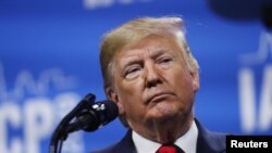 Le président Donald Trump prononce un discours lors de la conférence et exposition annuelle de l'Association internationale des chefs de police à Chicago, le 28 octobre 2019.