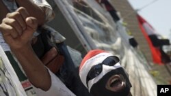 Protester in Cairo's Tahrir Square, Jul 22, 2011