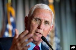 FILE - Mantan Wakil Presiden Mike Pence memberikan sambutan di Madison Building Perpustakaan Kongres di Washington, 16 Februari 2023. (AP/Alex Brandon, File)