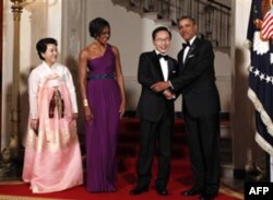 Mehmonlar sharafiga Oq uyda ziyofat