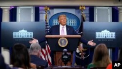 도널드 트럼프 미국 대통령이 19일 백악관에서 기자회견을 했다.