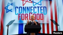 Israel's Blue and White party leader Benny Gantz speaks at AIPAC in Washington, U.S., March 25, 2019. 