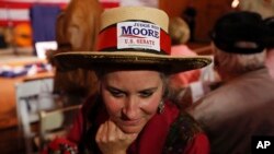 Simpatizerka republikanskog kandidata 