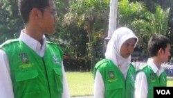 Para Satgas Muda anti rokok yang bertugas mengkampanyekan anti rokok kepada warga di kota Solo.