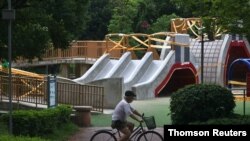 타이완에서 신종 코로나바이러스 감염이 확산되면서 21일 타이베이의 공원을 폐쇄했다.