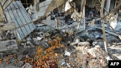 Un mercado de Maaret al Numan tras un bombardeo, en la provincia siria de Idlib, el 2 de diciembre de 2019. Foto: AFP/Omar HAJ KADOUR.