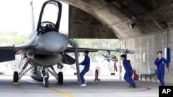 جنگنده اف-۱۶ تایوان. آرشیو