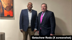 በአፍሪካ ቀንድ የዩናይትድ ስቴት ውጭ ጉዳይ ልዩ መልእክተኛ አምባሳደር ማይክ ሃመር፣ የትግራይ ክልል ጊዜያዊ አስተዳደር ጌታቸው ረዳ 