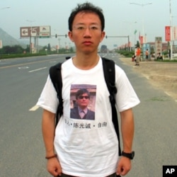 中国著名维权人士胡佳(资料照片)