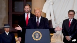 ዶናልድ ትረምፕ 47ኛ ፕሬዝደንት ሆነው ቃለ መሐላ በፈጸሙ ወቅት ንግግር እያደረጉ