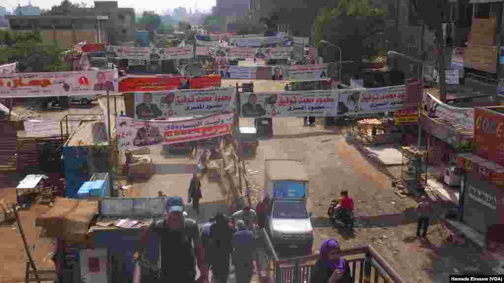 Election banners in Giza, Egpyt, Oct. 18, 2015. Most of the more than 5,000 parliamentary candidates support the current government. 