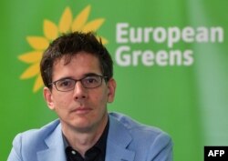 FILE- European Greens co-lead candidate Bas Eickhout, pictured in Brussels on March 6, 2019, spoke May 25 of a "green wave" rolling on to Irish shores from the Netherlands.