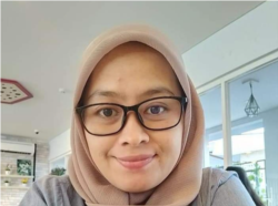 Siti Rofiah, dosen Fakultas Syariah dan Hukum UIN Walisongo, Semarang. (Foto: VOA/Nurhadi)