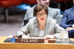 조안나 로네카 유엔주재 폴란드대사가 안보리 회의에서 발언하고 있다.